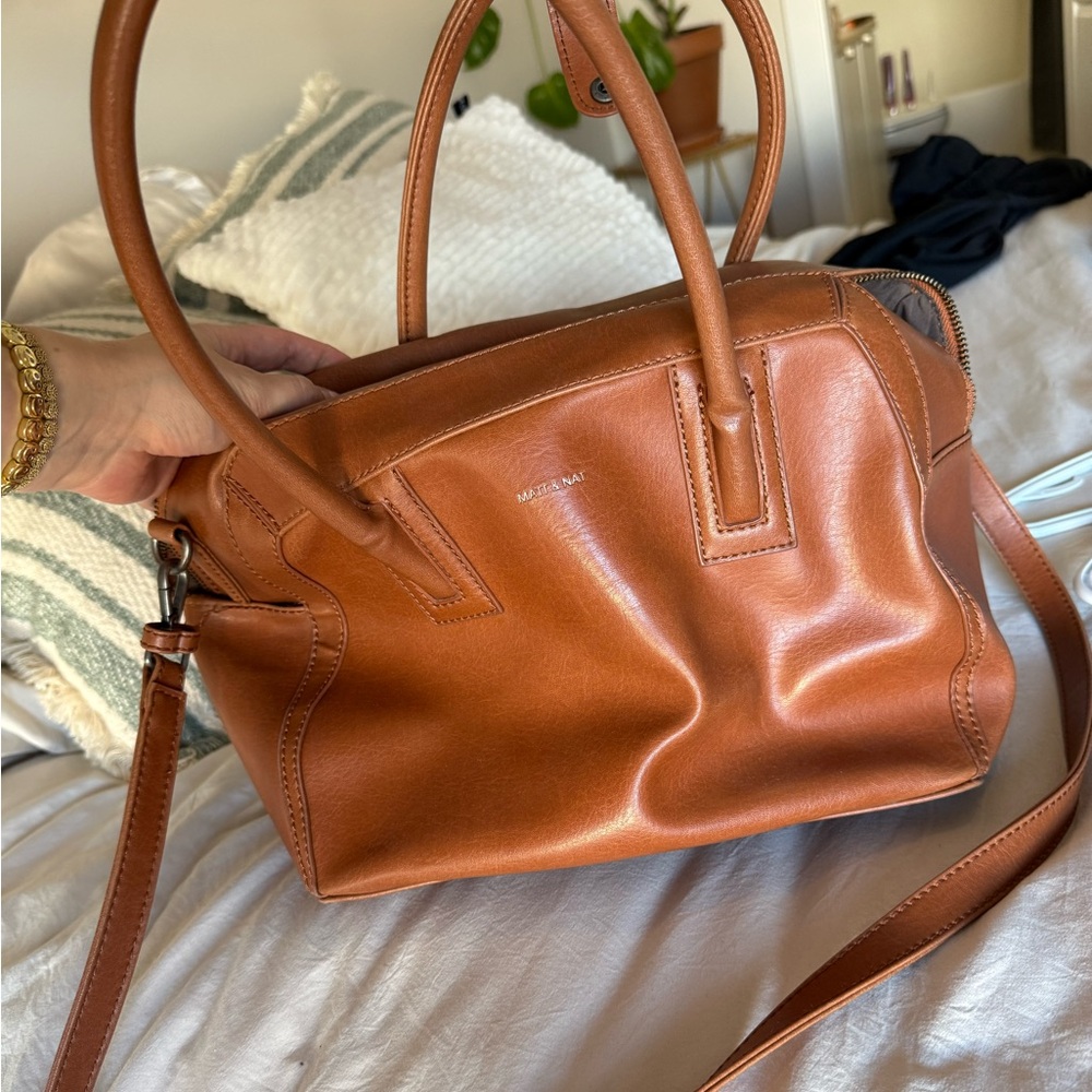 Matt & Nat Brown Leather Purse. Read Description.